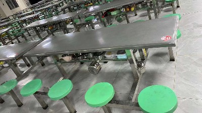 学校不锈钢餐桌